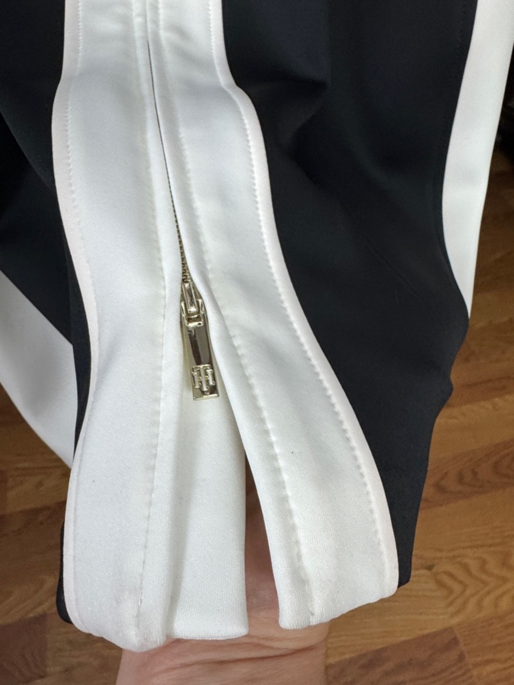 Calvin Klein Colorblock Zip-Front Sheath Dress Size 14 NEW - Picture 8 of 8